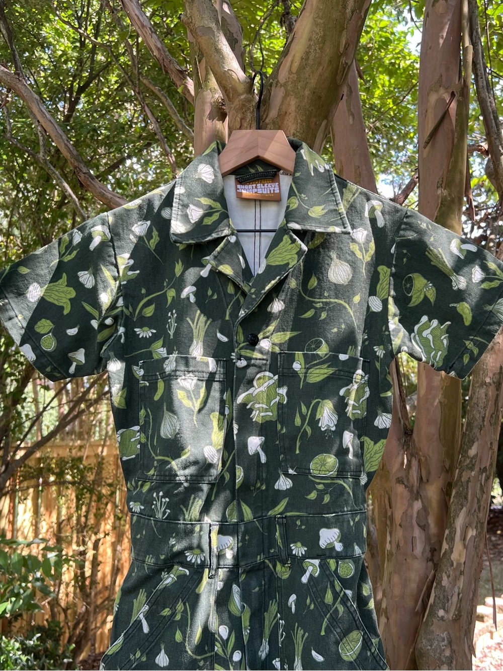 Big Bud Press Green Cookbook Short Sleeve Jumpsuit Size XS - Picture 5 of 8
